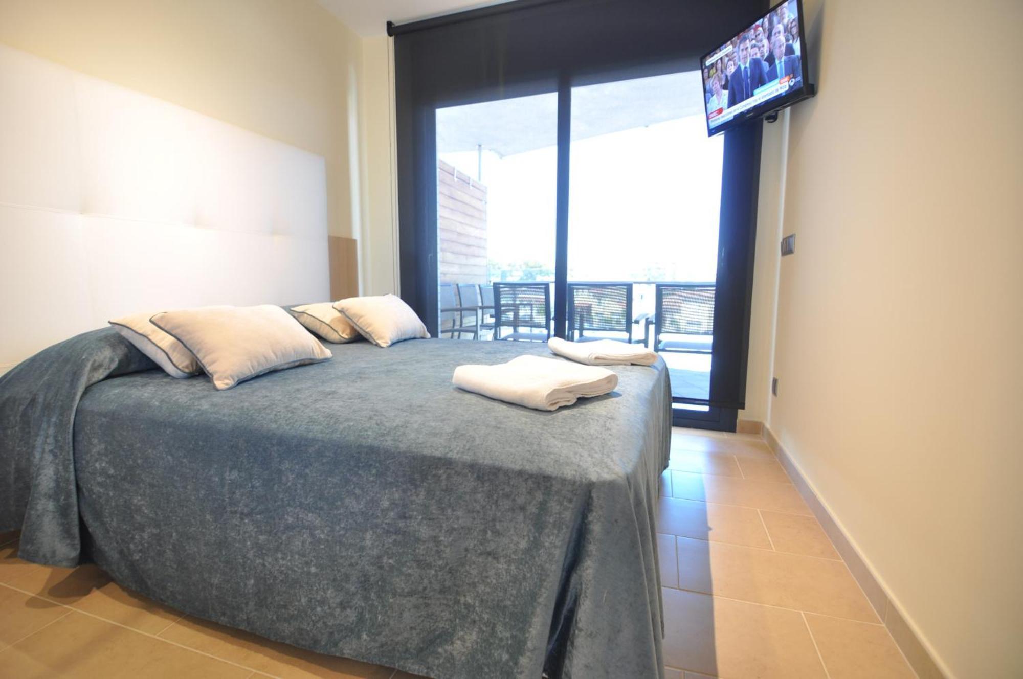 Rnet - Apartments Roses Port Trebol Exterior foto