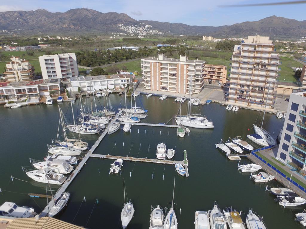 Rnet - Apartments Roses Port Trebol Exterior foto